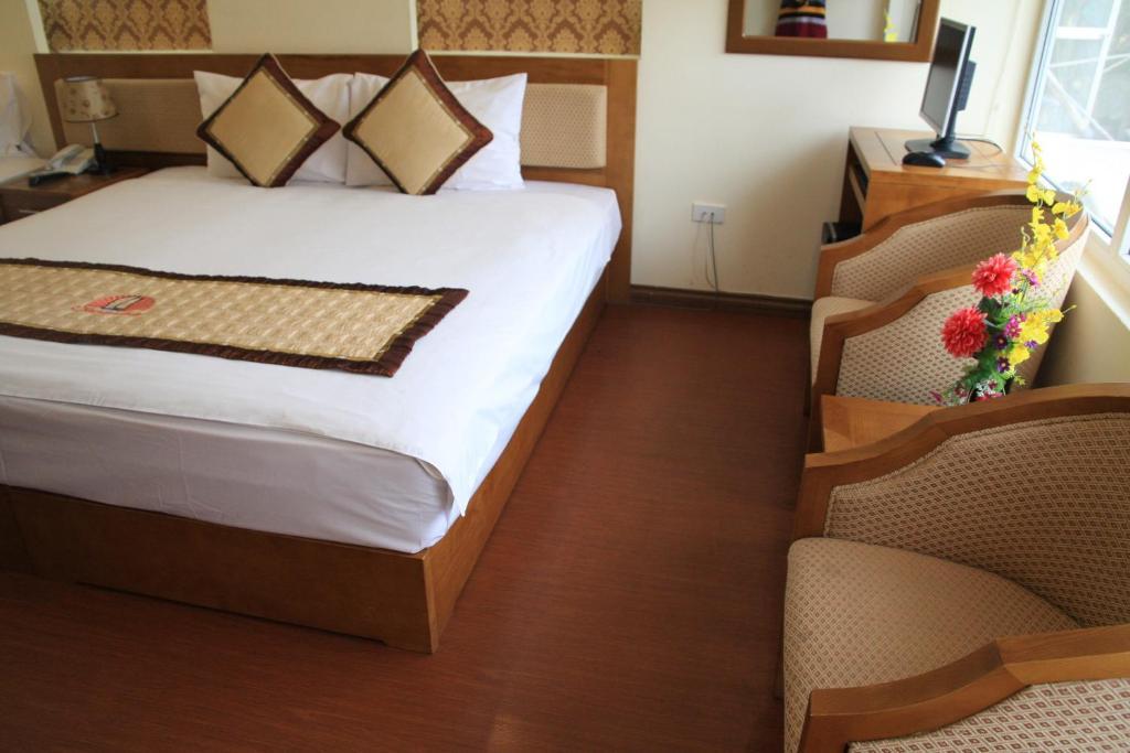 La Hotel Hanoi